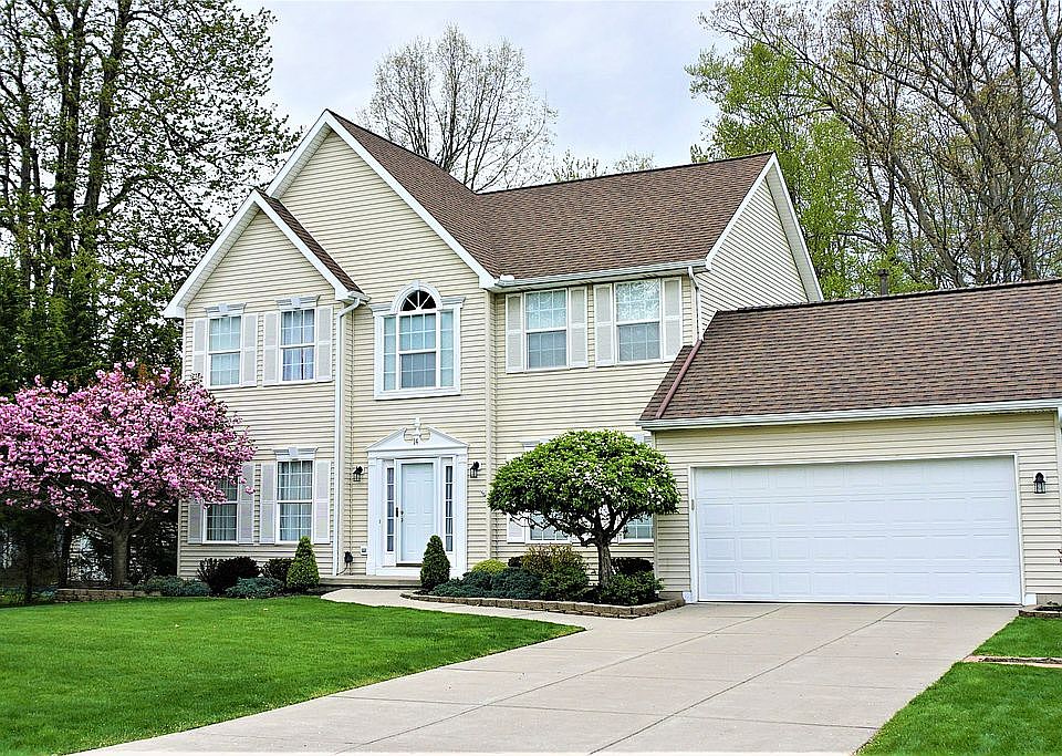 1st image of 14 Stubwoode Dr