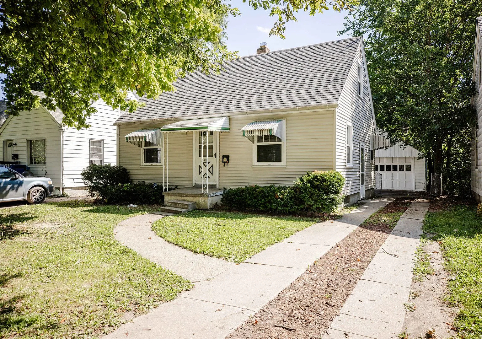 Very nice three bedroom home with upstairs loft available for rent! — Photo 1