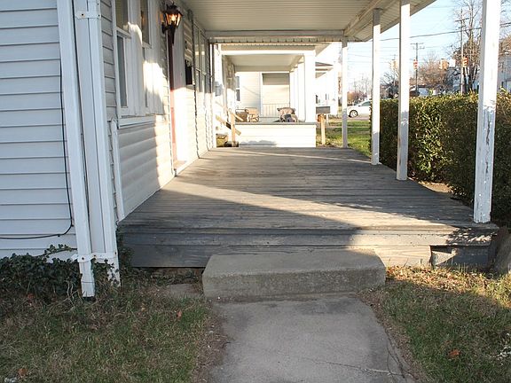 4th image of 70 Broadway St