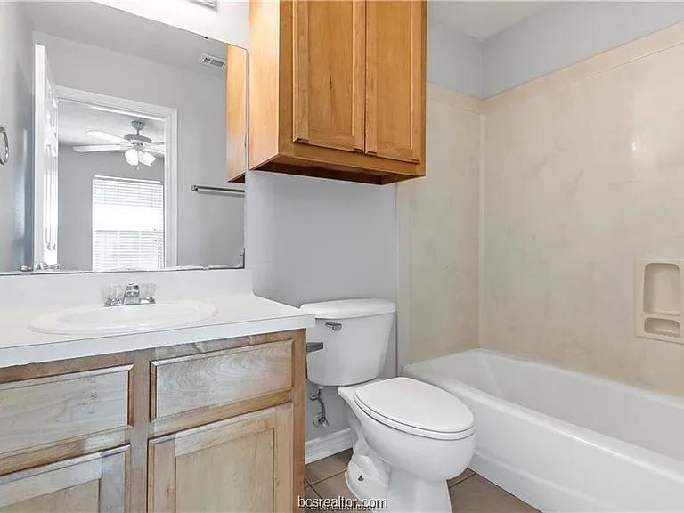 510 Freeman Ave — Photo 19