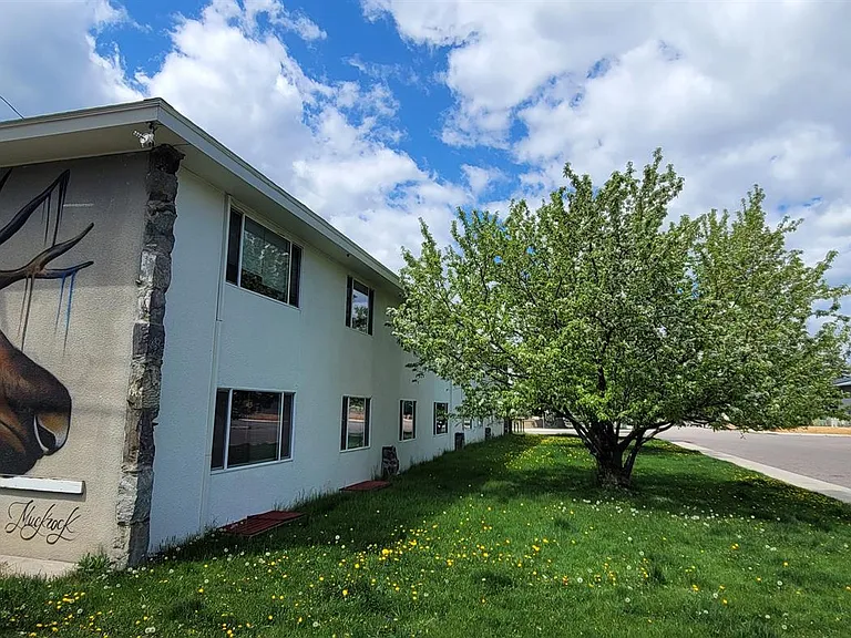 1000 Rollins St — Photo 14
