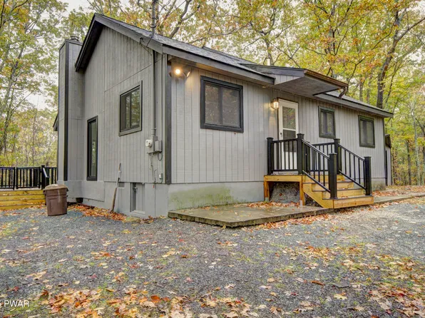 113 Acorn Ct, Lackawaxen, PA 18435