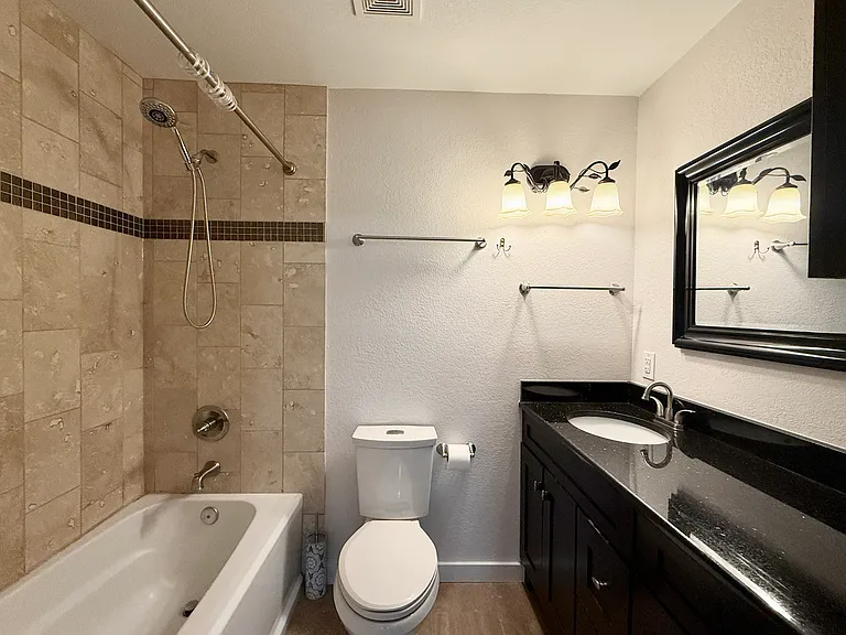 E Rice Pl — Photo 6