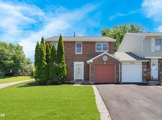 1382 Potomac Ct, Carol Stream, IL 60188