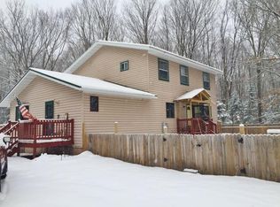 305 Sundstein Rd, Eagle River, WI 54521