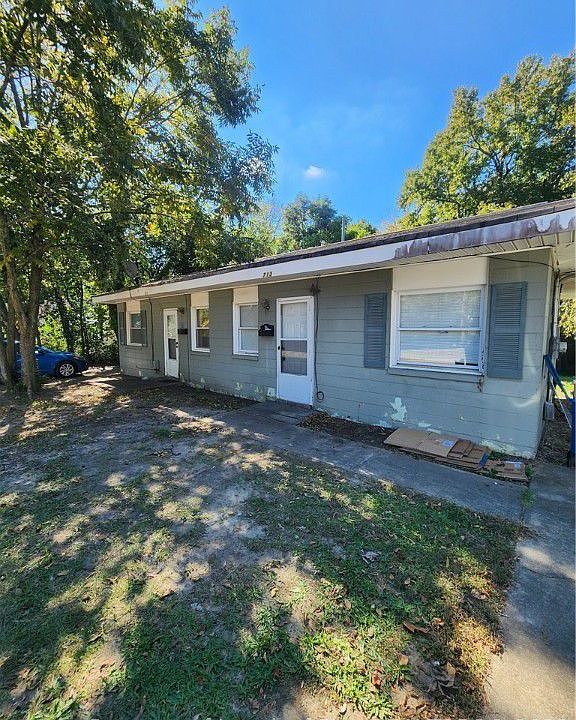 1st image of 713 Italy St