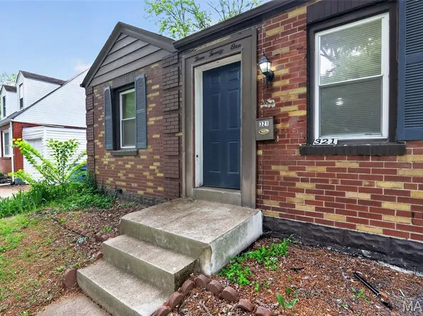 321 Henquin Dr, Saint Louis, MO 63135