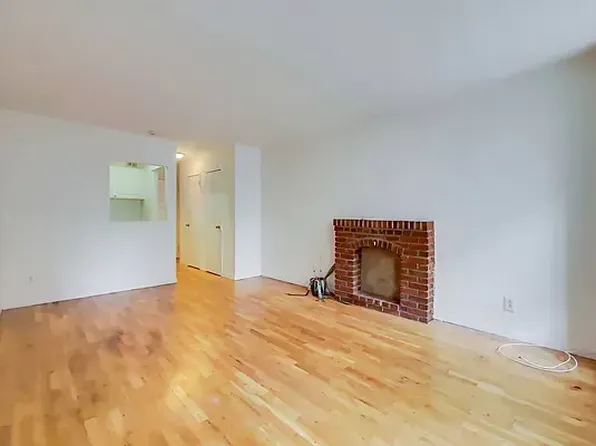 399 East 78th Street image 3 of 6