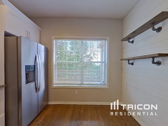 5th image of 210 Boca Ciega Ct