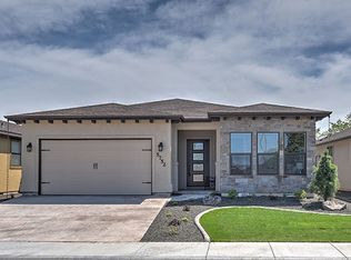 5752 N Beaham Ave, Meridian, ID 83646