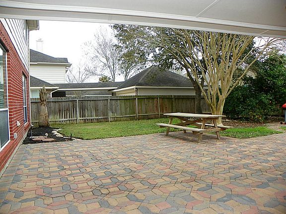 5th image of 4914 Chappel Hill Dr