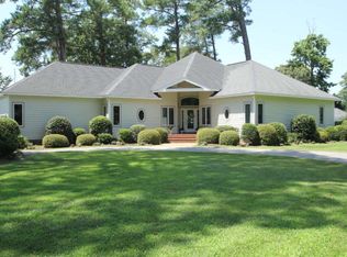 151 Tower Point Ln, Kilmarnock, VA 22482