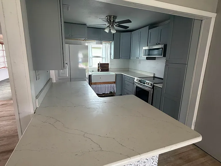 919 Clearview Ave — Photo 6
