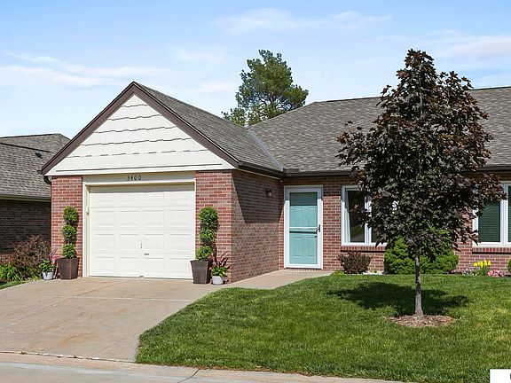 2nd image of 3400 Glenhaven Pl