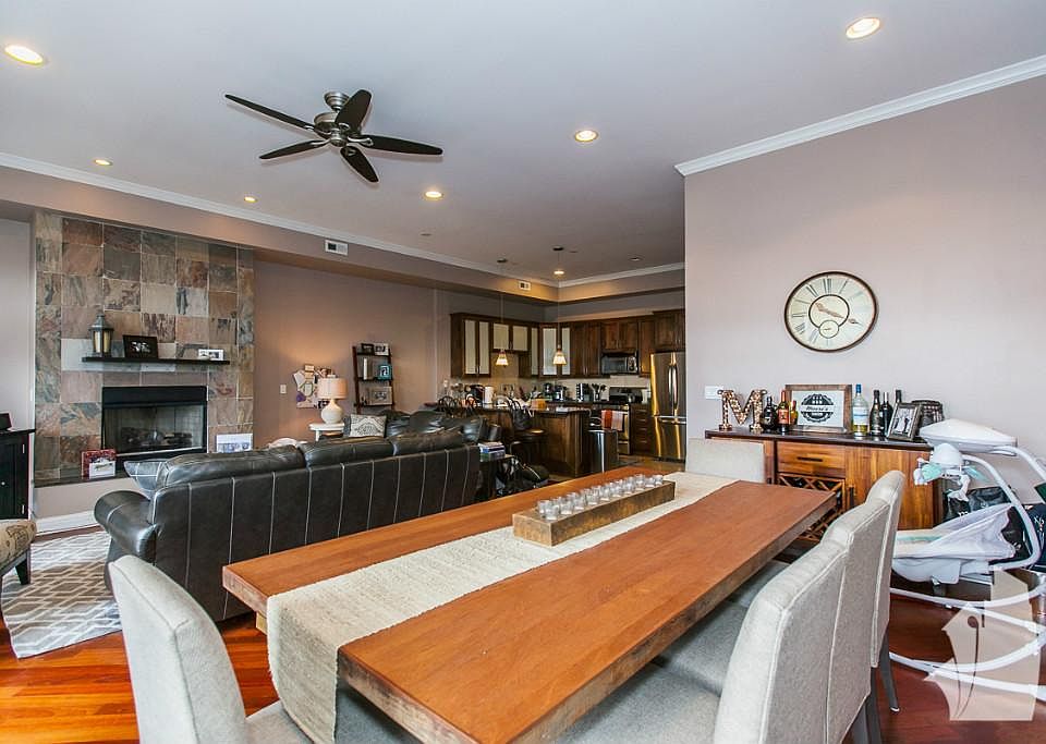 1st image of 1357 W Grand Ave #4N