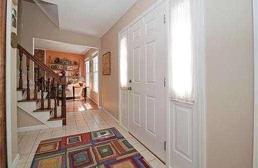 3rd image of 408 Burr Oak Dr