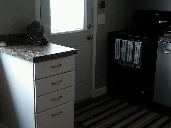 5th image of 6300 Marywood Ave