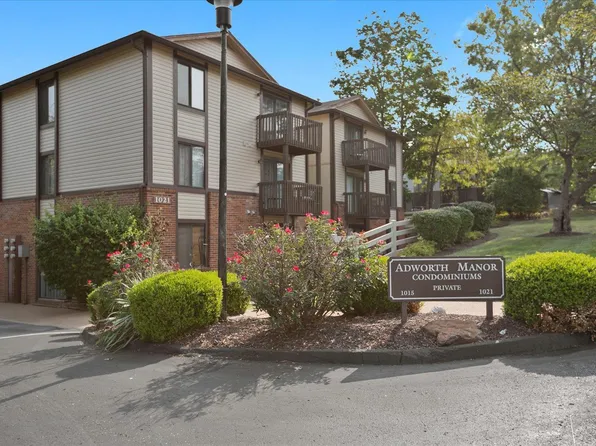 1021 Adworth Dr APT G, Saint Louis, MO 63125