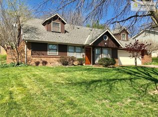 12014 E Park St, Sugar Creek, MO 64054