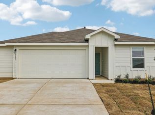 141 Belton Dr, Kyle, TX 78640
