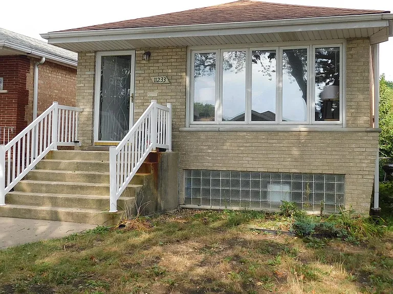 11233 S Whipple St — Photo 19