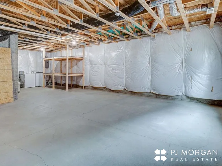 18726 Birchwood Ave — Photo 19