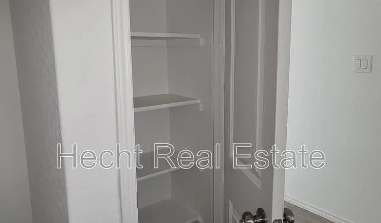 5911 Coahulia Rdg — Photo 8