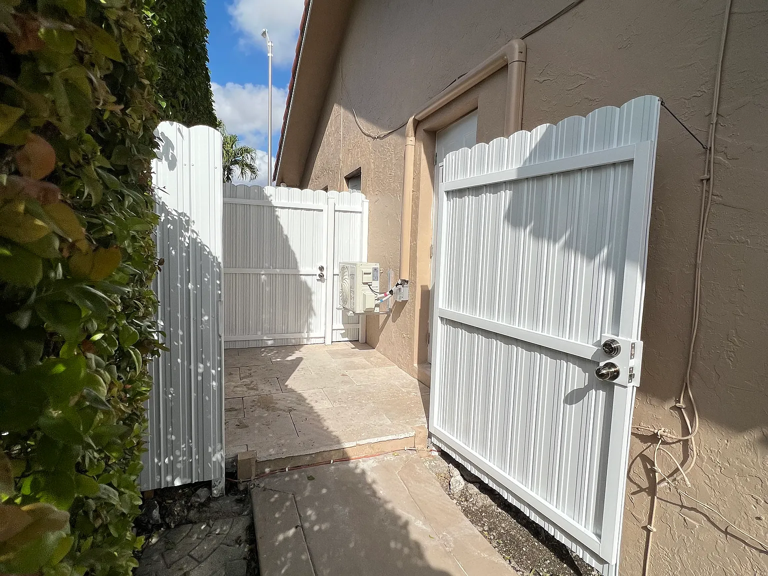 SW 56th Ter, Miami — Photo 2