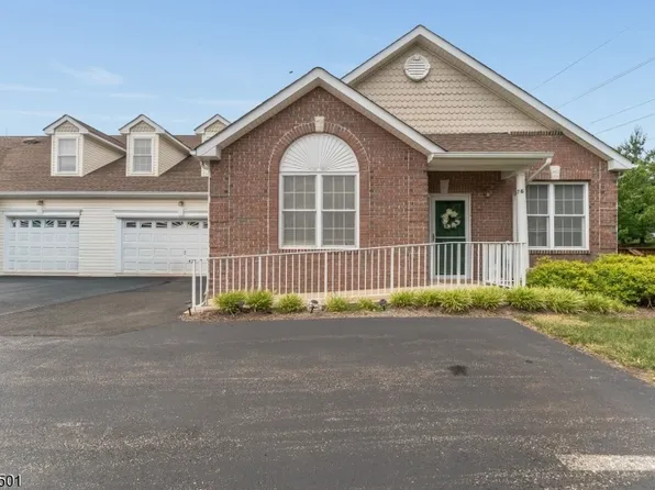 76 Samson Dr, Raritan Twp., NJ 08822