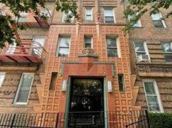 601 Pelham Pkwy N APT 211, Bronx, NY 10467