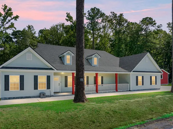 192 Law Ave, Moncks Corner, SC 29461