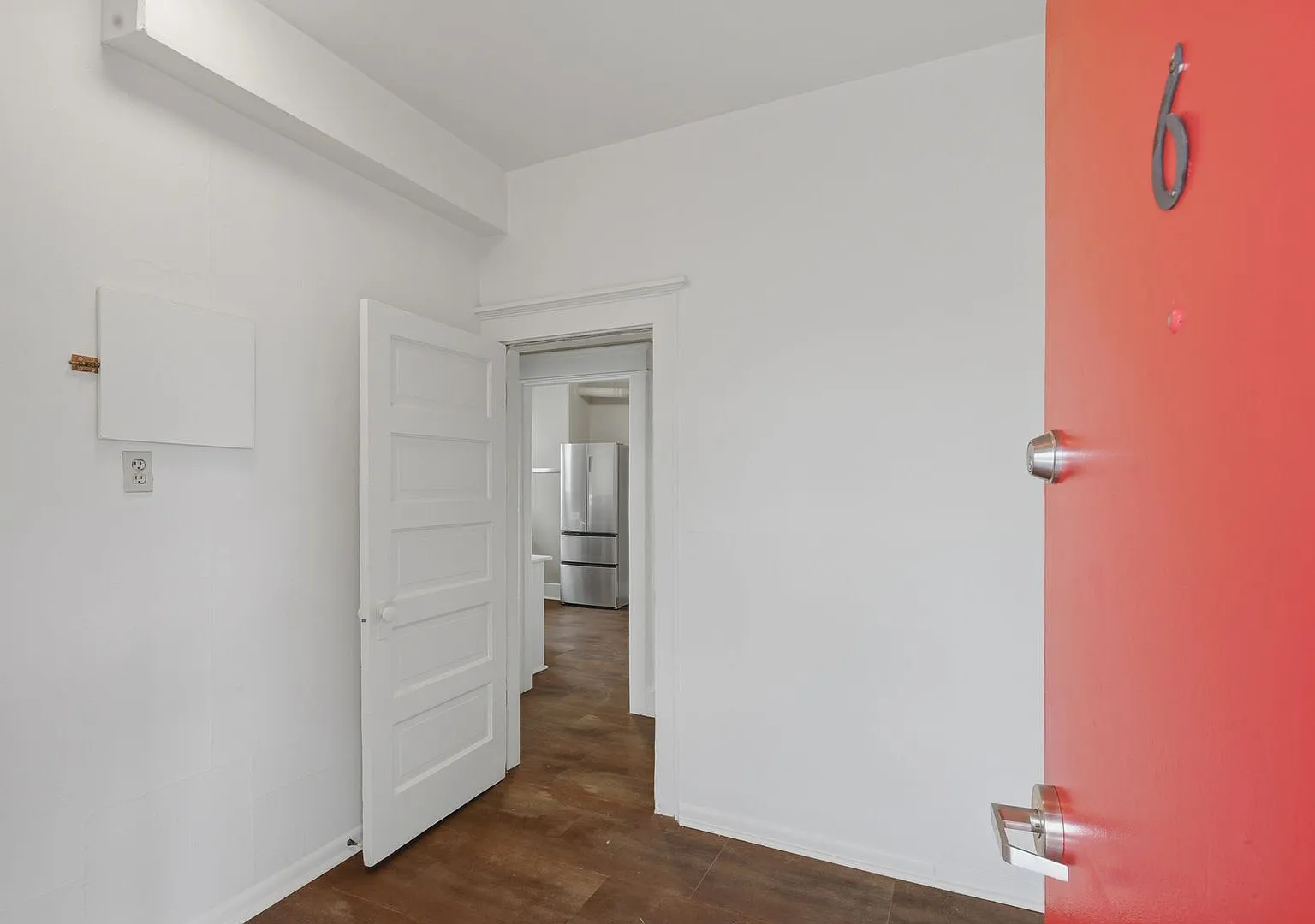 Victoria Apartments — Photo 2