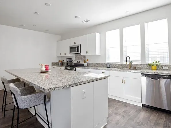 5240 Rockfish Ln Unit 109, San Diego, CA 92154