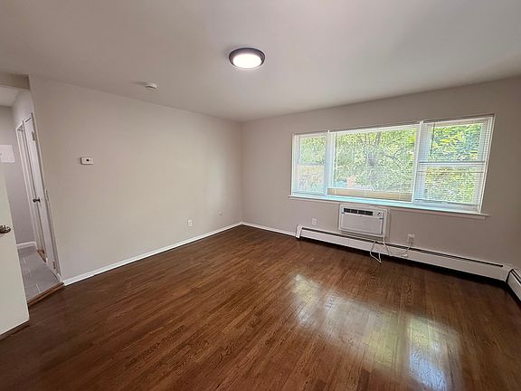 3rd image of 223 50th St #11E