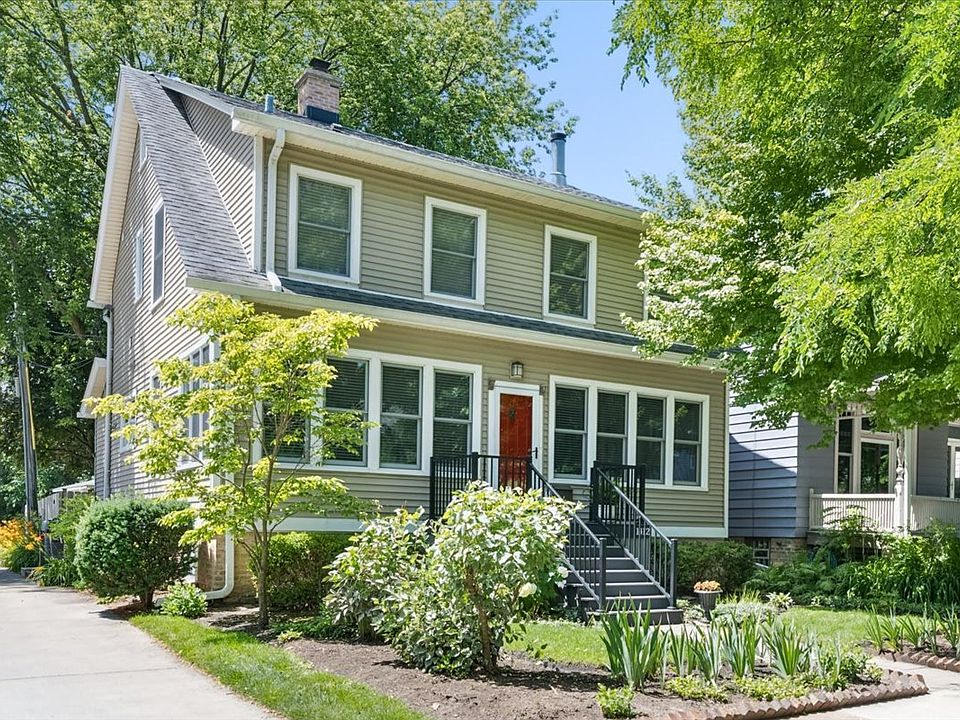 1st image of 1412 Leonard Pl