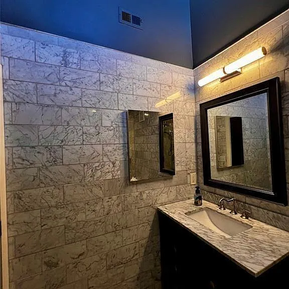 1250 Breuer Mews NW — Photo 17