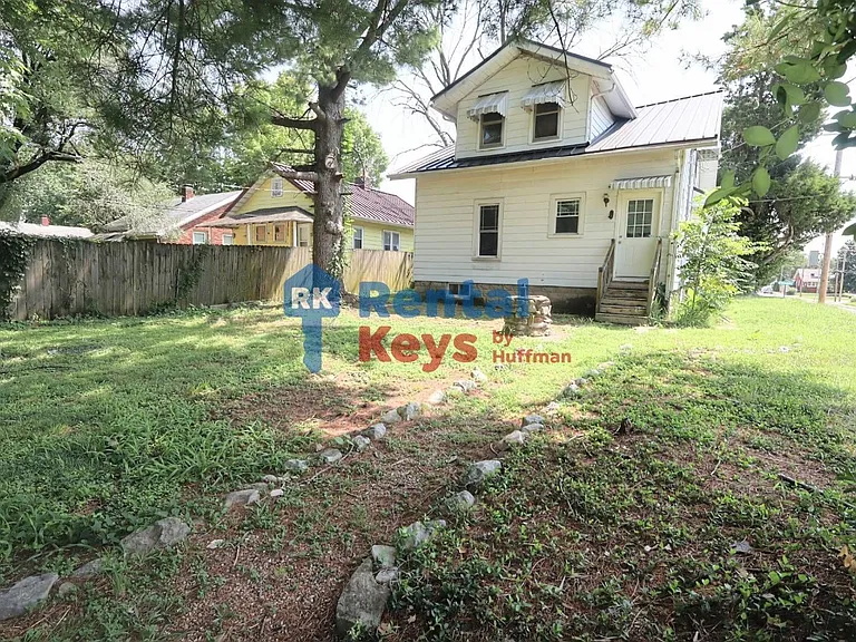 2600 N Heidelbach Ave — Photo 24
