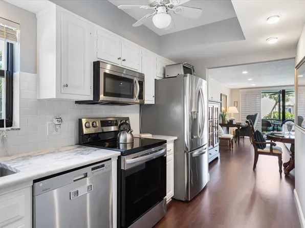 3901 SE Saint Lucie Boulevard #D-31, Stuart, FL 34997
