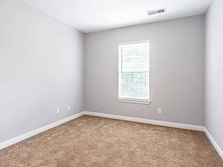 Palomar View Apartments — Photo 32