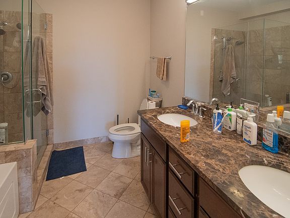 5th image of 4950 N Western Ave APT 2A