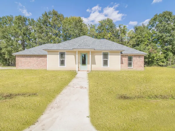 1026 Timber Trails Rd, Breaux Bridge, LA 70517