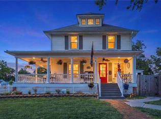 601 NE Douglas St, Lees Summit, MO 64063