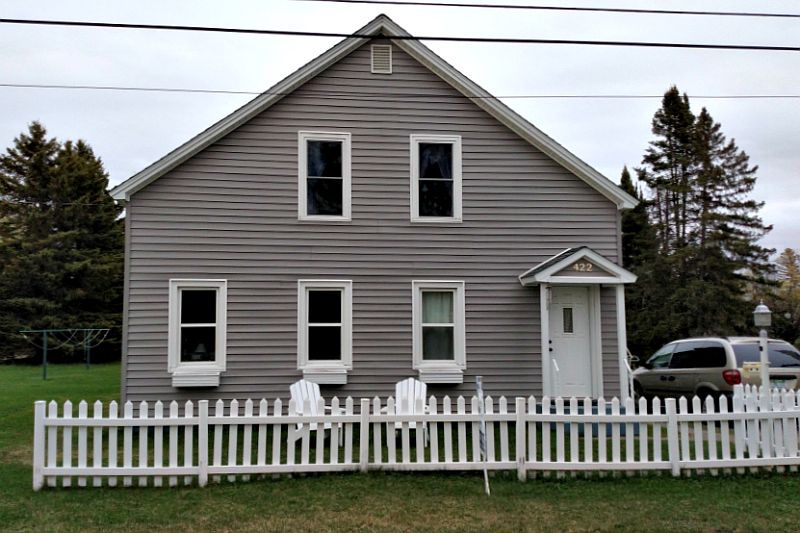 1st image of 422 Kahama St