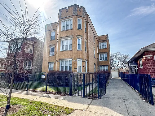 7926 S Luella Ave #1B Photo 1