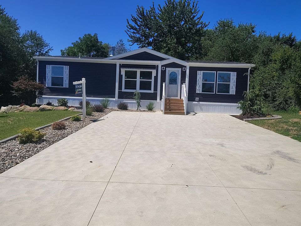 Exterior Image