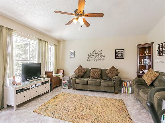 2nd image of 12849 Waterhaven Cir