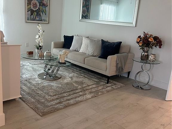 5th image of 4314 Garden Blvd