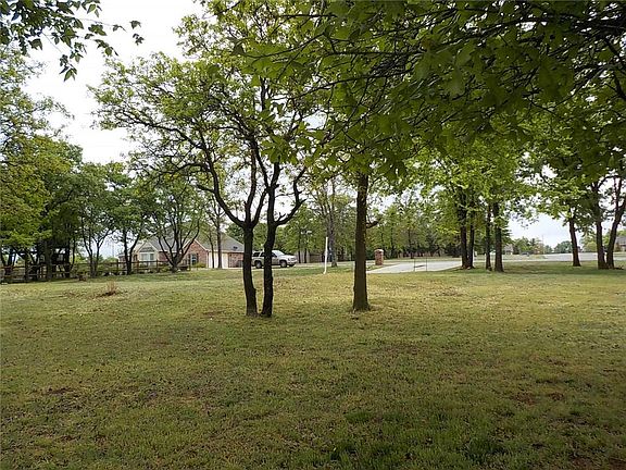 3rd image of 26933 Briar Oak Dr #2