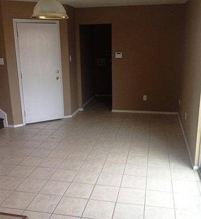 5th image of 6167 Lake Victoria St