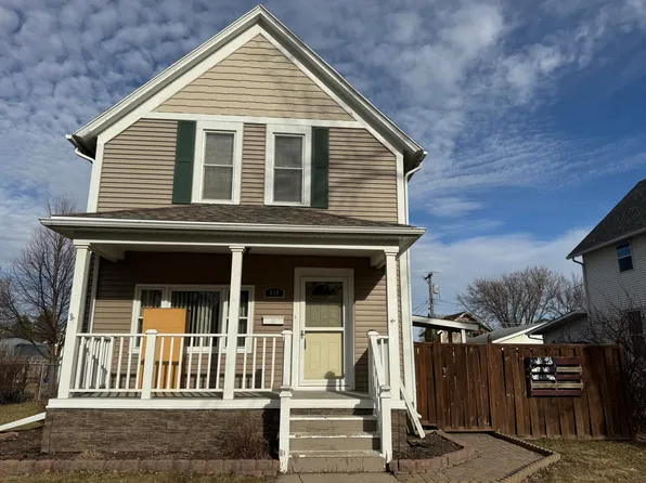 518 N 1st St, Aberdeen, SD 57401
